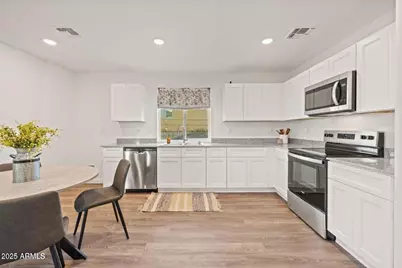 20050 E Lakeside Road, Mayer, AZ 86333 - Photo 9