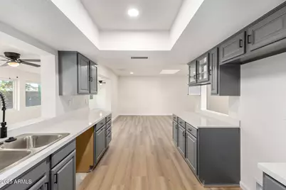 16275 N 30th Drive, Phoenix, AZ 85053 - Photo 21