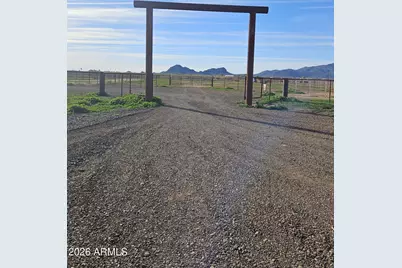 51252 W Buffalo Dog Road #-, Aguila, AZ 85320 - Photo 25