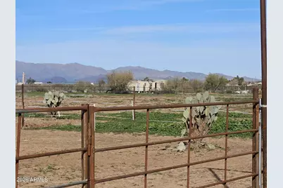 51252 W Buffalo Dog Road #-, Aguila, AZ 85320 - Photo 19