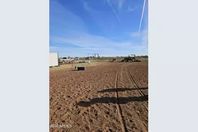 51252 W Buffalo Dog Road #-, Aguila, AZ 85320 - Photo 13