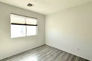 1103 E Grove St, Phoenix, AZ 85040 - Photo 11