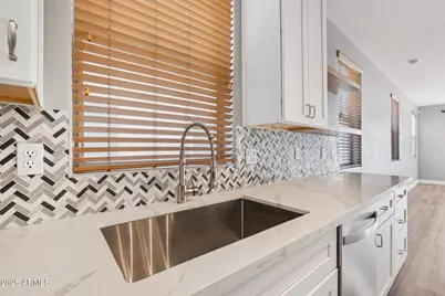 615 E Portland Street #115, Phoenix, AZ 85004 - Photo 3