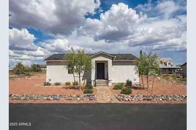 19996 E Ocotillo Drive, Cordes Lakes, AZ 86333 - Photo 1