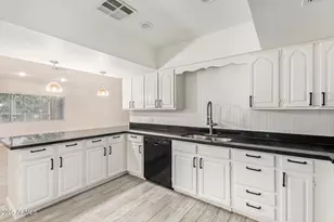 5401 E Exeter Blvd, Phoenix, AZ 85018 - Photo 23