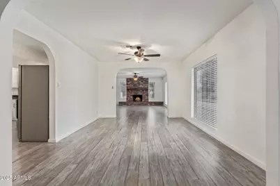 5401 E Exeter Boulevard, Phoenix, AZ 85018 - Photo 11