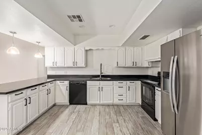 5401 E Exeter Boulevard, Phoenix, AZ 85018 - Photo 19