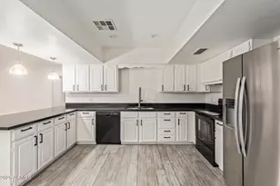 5401 E Exeter Blvd, Phoenix, AZ 85018 - Photo 19