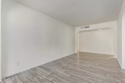 5401 E Exeter Boulevard, Phoenix, AZ 85018 - Photo 9