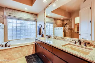 10193 E Bayview Dr, Scottsdale, AZ 85258 - Photo 25