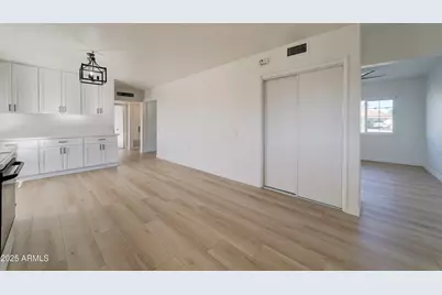 2039 W Northview Avenue, Phoenix, AZ 85021 - Photo 13