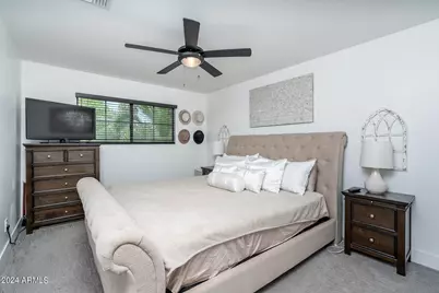 8725 E Bonnie Rose Avenue, Scottsdale, AZ 85250 - Photo 11