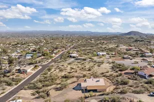 1847 Vista Dr, Wickenburg, AZ 85390 - Photo 33