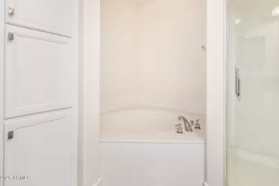 5450 E Deer Valley Drive #1211, Phoenix, AZ 85054 - Photo 7