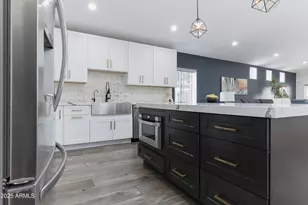 2511 E Earll Dr, Phoenix, AZ 85016 - Photo 3