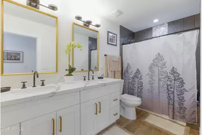 2511 E Earll Drive, Phoenix, AZ 85016 - Photo 9