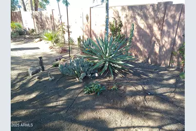 11052 W Meade Drive, Sun City, AZ 85351 - Photo 47