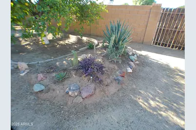 11052 W Meade Drive, Sun City, AZ 85351 - Photo 41