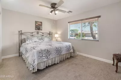 11052 W Meade Drive, Sun City, AZ 85351 - Photo 27