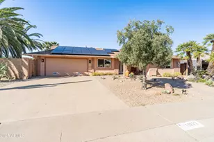 11052 W Meade Dr, Sun City, AZ 85351 - Photo 3