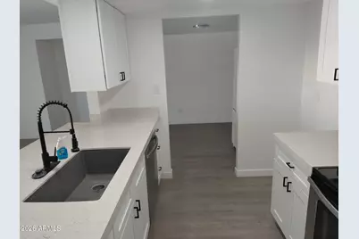 3903 S Juniper Street, Tempe, AZ 85282 - Photo 3