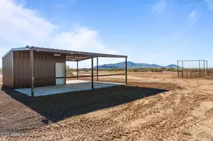 48800 W Long Rifle Rd, Aguila, AZ 85320 - Photo 35