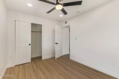 3401 E Shaw Butte Drive, Phoenix, AZ 85028 - Photo 25