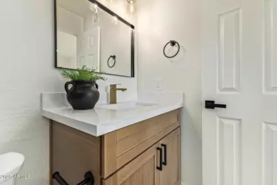 3401 E Shaw Butte Drive, Phoenix, AZ 85028 - Photo 23