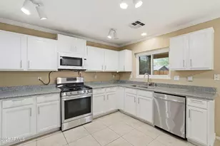 11531 W Oglesby Ave, Youngtown, AZ 85363 - Photo 5