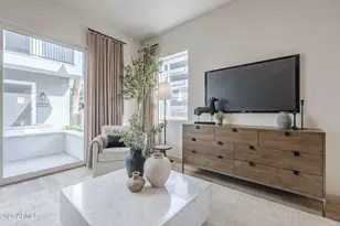 127 W Holcomb Ln, Phoenix, AZ 85003 - Photo 9