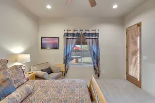 1053 E Maddock Rd, Phoenix, AZ 85086 - Photo 31