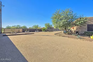 1053 E Maddock Rd, Phoenix, AZ 85086 - Photo 47