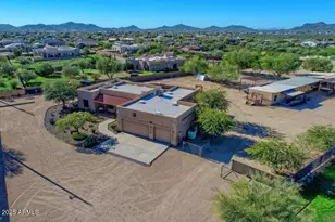 1053 E Maddock Rd, Phoenix, AZ 85086 - Photo 47