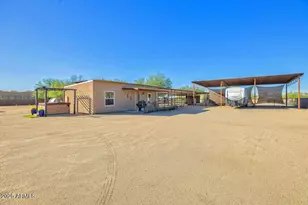 1053 E Maddock Rd, Phoenix, AZ 85086 - Photo 43