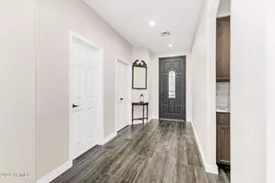 18137 W Canyon Ln, Goodyear, AZ 85338 - Photo 7