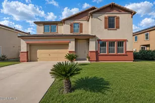 6826 S 41st Dr, Phoenix, AZ 85041 - Photo 1