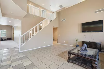 6826 S 41st Drive, Phoenix, AZ 85041 - Photo 5