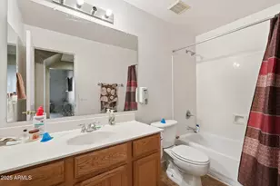 6826 S 41st Dr, Phoenix, AZ 85041 - Photo 35