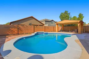 6826 S 41st Dr, Phoenix, AZ 85041 - Photo 41