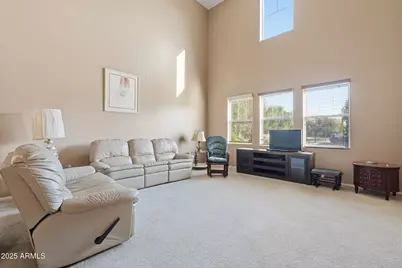 6826 S 41st Drive, Phoenix, AZ 85041 - Photo 7