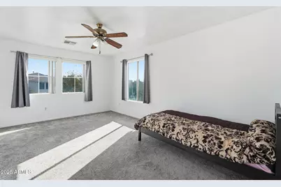 6826 S 41st Drive, Phoenix, AZ 85041 - Photo 33