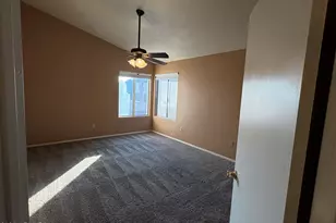 473 S Sunrise Dr, Gilbert, AZ 85233 - Photo 9