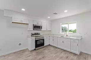 438 Liesen Dr, Morristown, AZ 85342 - Photo 9