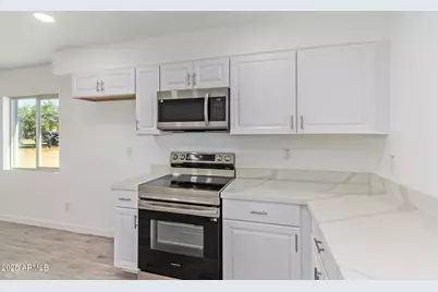 438 Liesen Drive, Morristown, AZ 85342 - Photo 11