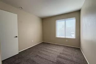 2415 W Greenway Rd, Phoenix, AZ 85023 - Photo 17