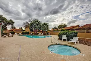 2415 W Greenway Rd, Phoenix, AZ 85023 - Photo 33