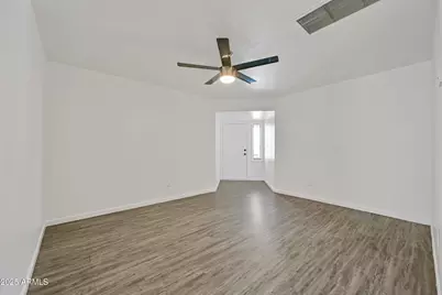 1744 W Glendale Avenue #15, Phoenix, AZ 85021 - Photo 3