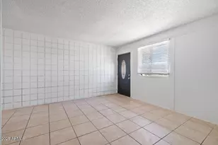 2018 W Cactus Rd, Phoenix, AZ 85029 - Photo 3