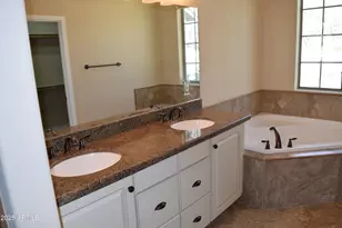 727 W Zion Ln, San Tan Valley, AZ 85143 - Photo 13