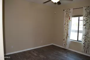 727 W Zion Ln, San Tan Valley, AZ 85143 - Photo 17